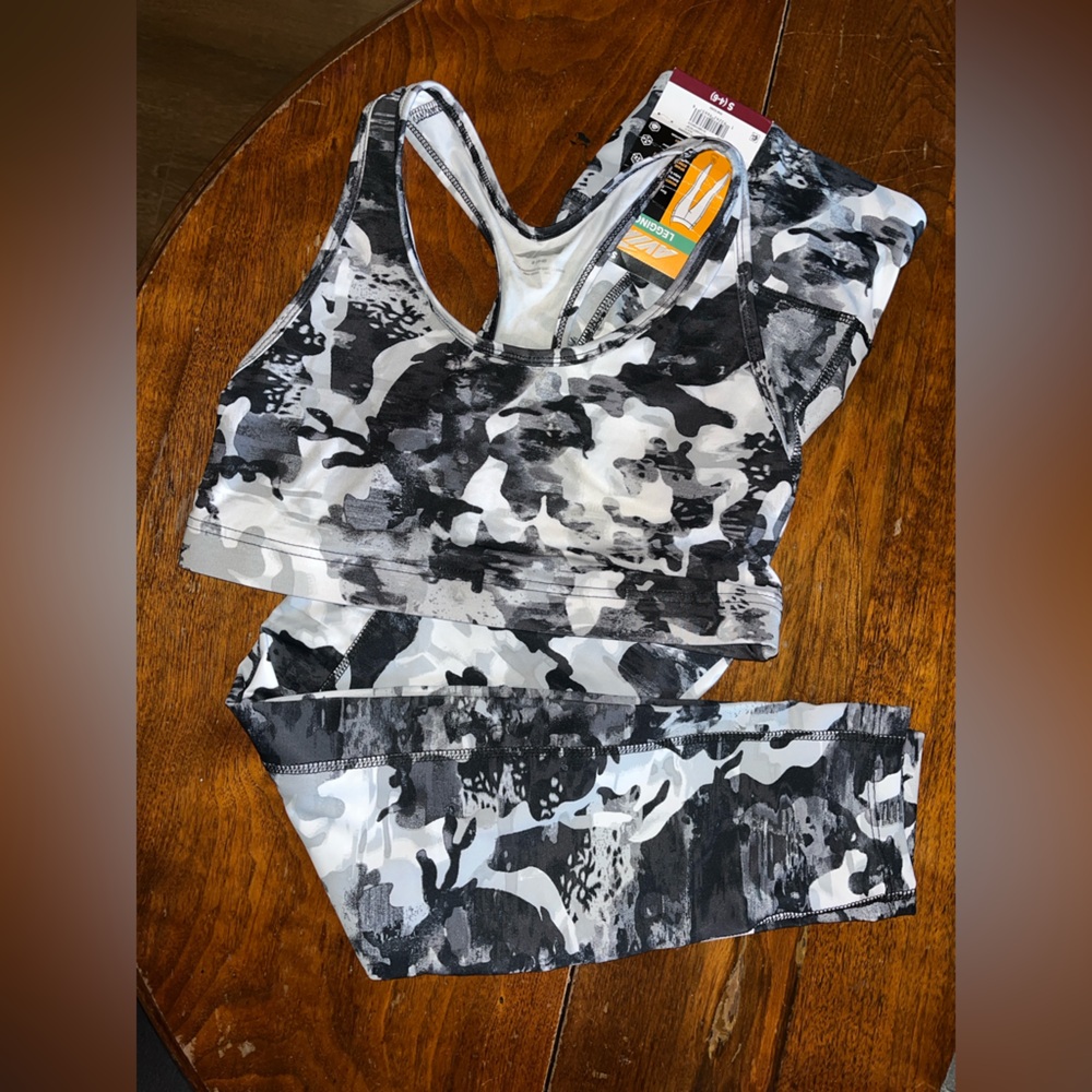 Avia Monochrome Camouflage Leggings and Bra Small